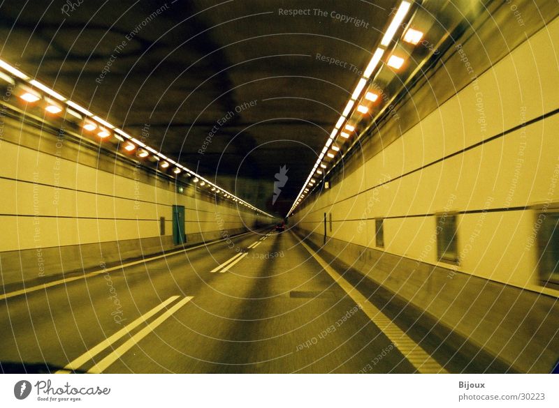Tunnel 2.0 Geschwindigkeit dunkel Aktion Langzeitbelichtung Licht Flucht