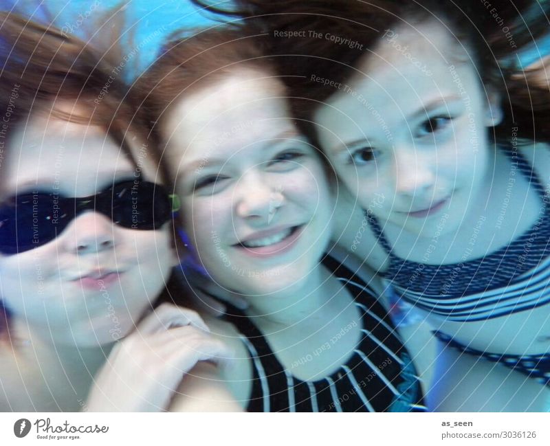 Unterwasserselfie Schwimmbad Schwimmen & Baden Freizeit & Hobby Ferien & Urlaub & Reisen Tourismus Sommer Sommerurlaub Sonne Meer Kind Mädchen Junge