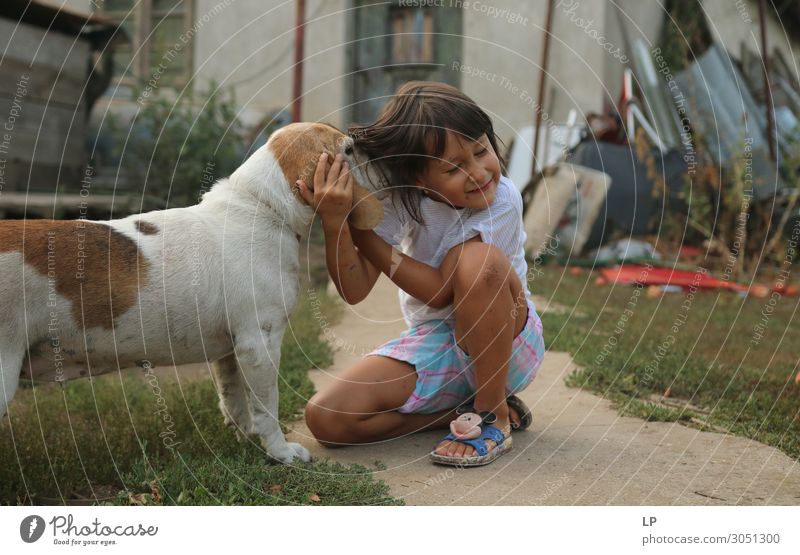 Hund und Mädchen Lifestyle Freude Wellness Leben harmonisch Wohlgefühl Zufriedenheit Sinnesorgane Erholung ruhig Freizeit & Hobby Garten Kindererziehung Bildung