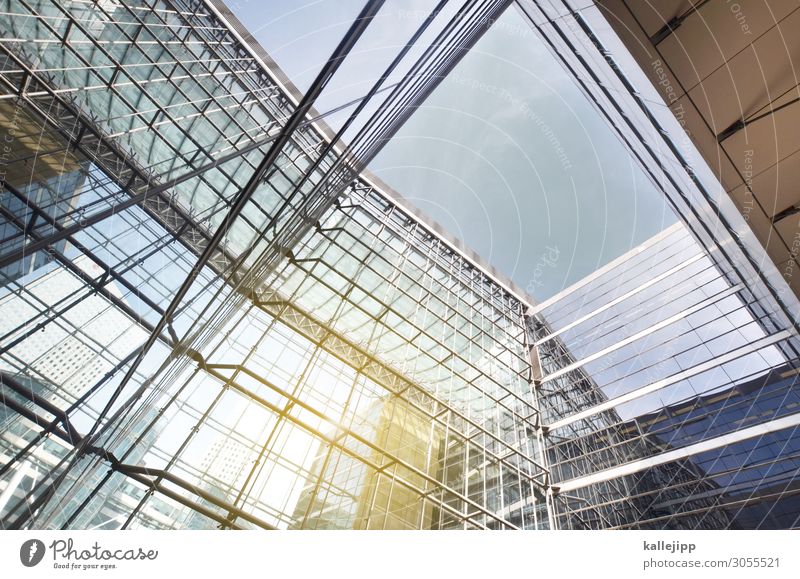 8 Stadt Hochhaus Bankgebäude Bauwerk Architektur Fassade Zukunft Glasfassade Reflexion & Spiegelung Lichthof Farbfoto Außenaufnahme Schatten Kontrast