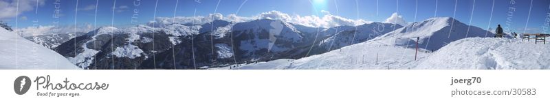 Hochbank Winter Panorama (Aussicht) Berge u. Gebirge Saalbach Hinterglemm Skiing Schnee Sonne Blauer Himmel groß Panorama (Bildformat)
