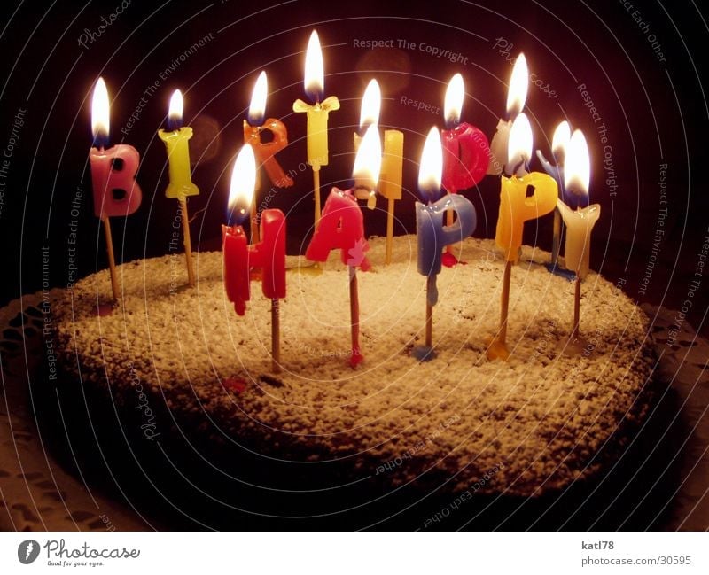 Happy Birthday Kuchen Ernährung Party Feste & Feiern Geburtstag Kerze Freude Glück Fröhlichkeit Begeisterung Sympathie Freundschaft genießen Geburtstagstorte