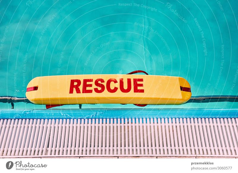 Lebensrettungsgeräte am Schwimmbad Lifestyle sparen Erholung Spa Freizeit & Hobby Ferien & Urlaub & Reisen Sommer Sommerurlaub Sport gebrauchen Fitness