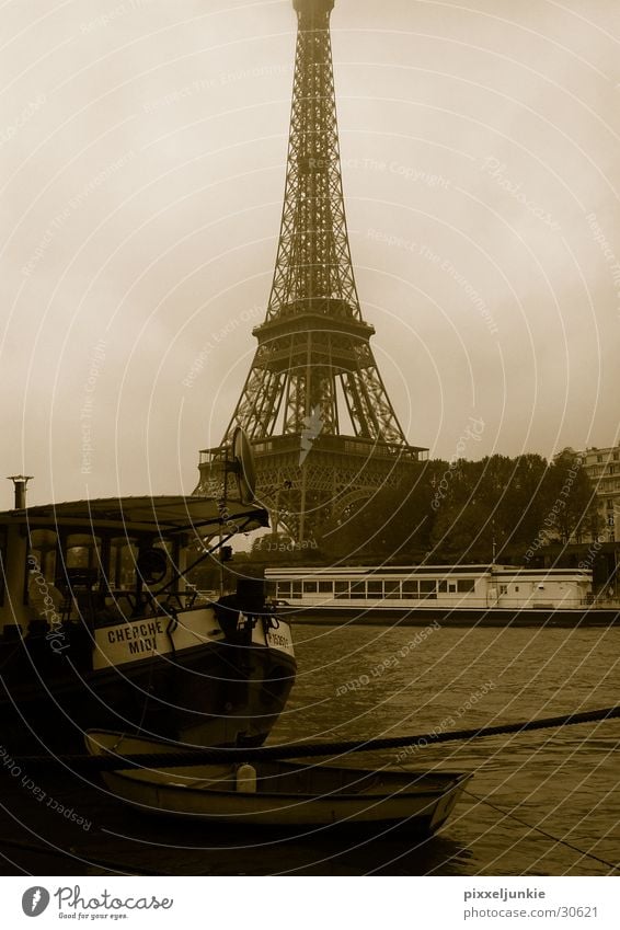 Eifelturm Tour d'Eiffel Seine Wasserfahrzeug Frankreich Paris Stil Architektur