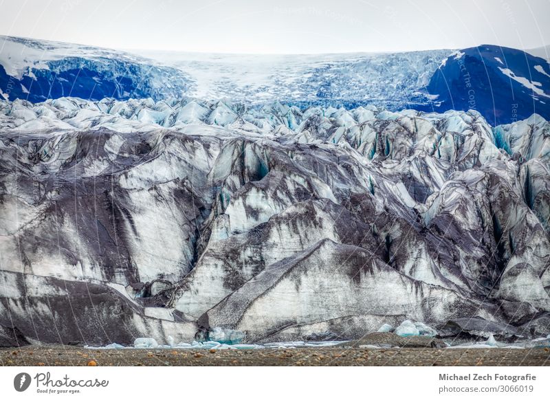 blaue Gletscherstruktur an der Lagune Fjallsarlon auf Island schön Ferien & Urlaub & Reisen Tourismus Ausflug Meer Winter Schnee Berge u. Gebirge Umwelt Natur