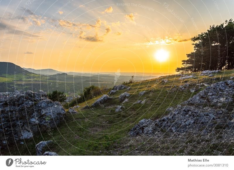 Sonnenuntergang mit kleinen Felsen Ferien & Urlaub & Reisen Tourismus Ausflug Berge u. Gebirge wandern Umwelt Natur Landschaft Pflanze Erde Himmel Wolken