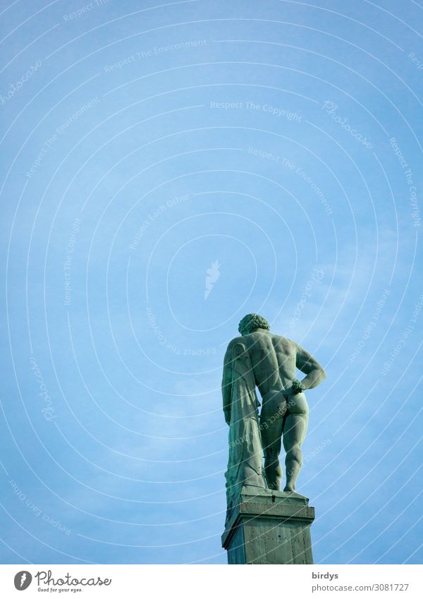 Herkules..hat Rücken ! maskulin 1 Mensch Kunst Skulptur Wolkenloser Himmel Kassel Sehenswürdigkeit Wahrzeichen beobachten authentisch oben blau grau Tapferkeit