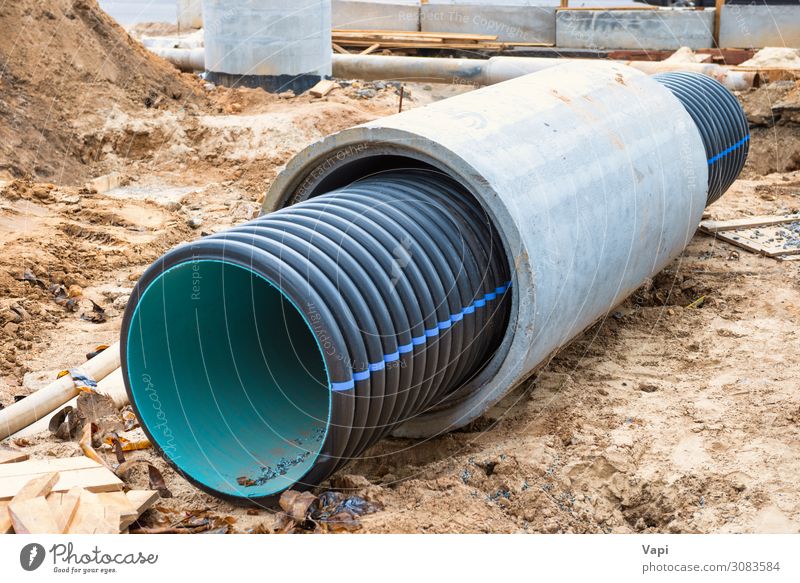 Großes Rohr oder Rohr für die Wasserleitung - ein lizenzfreies Stock Foto  von Photocase