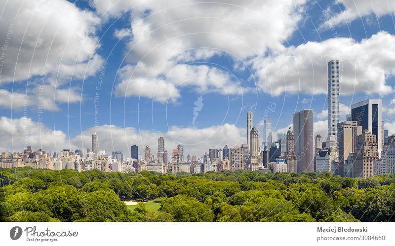 Manhattan Skyline über dem Central Park, New York. bevölkert Haus Hochhaus Gebäude Business Erfolg kaufen Ferien & Urlaub & Reisen Häusliches Leben