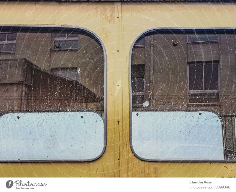 Waggon Fenster der alten Zahnradbahn in Langres - damals Bahnfahren Eisenbahn Personenzug Schienenfahrzeug Holz Glas Ferien & Urlaub & Reisen beweglich