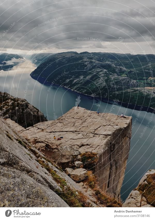 Preikestolen Norway nearly no people Umwelt Natur Landschaft Wasser Himmel Wolken Hügel Felsen Berge u. Gebirge Fjord See Denken Erholung wandern fest groß