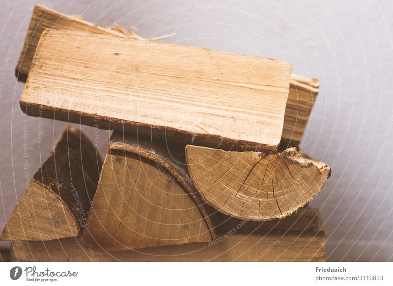 Holzvorrat heimwerken Häusliches Leben Kamin Nutzpflanze gebrauchen Erholung genießen eckig kuschlig natürlich Wärme Zufriedenheit Lebensfreude Geborgenheit
