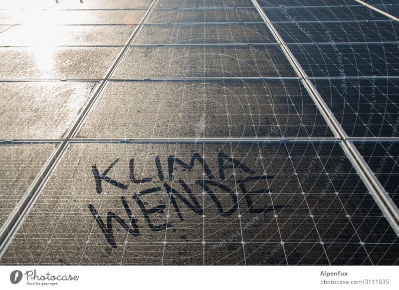 Klima Wende Fortschritt Zukunft Energiewirtschaft Erneuerbare Energie Sonnenenergie Energiekrise anstrengen Endzeitstimmung Frieden bedrohlich