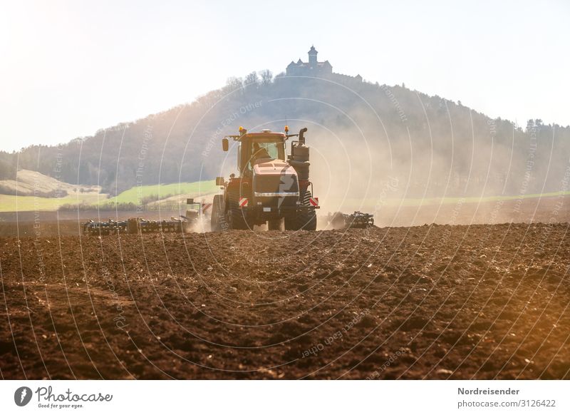 Moderne Landwirtschaft Arbeit & Erwerbstätigkeit Beruf Wirtschaft Forstwirtschaft Maschine Technik & Technologie Fortschritt Zukunft High-Tech Landschaft Erde