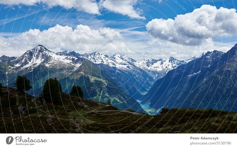 Blick auf die Berge der Zillertaler Alpenlandschaft Ferien & Urlaub & Reisen Tourismus Ferne Freiheit Sommer Sommerurlaub Berge u. Gebirge wandern Klettern