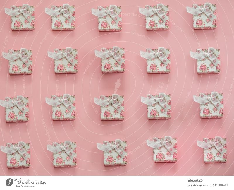 Geschenk-Muster auf rosa Hintergrund Design Dekoration & Verzierung Feste & Feiern Weihnachten & Advent Geburtstag Kunst Papier Paket Ornament Schnur hell neu