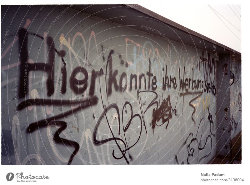 Könnte Könnte Popönnte Kunst Werder Havel Deutschland Europa Menschenleer Brücke Mauer Wand Metall Stahl Graffiti grau schwarz Suggestion Dienstleistungsgewerbe