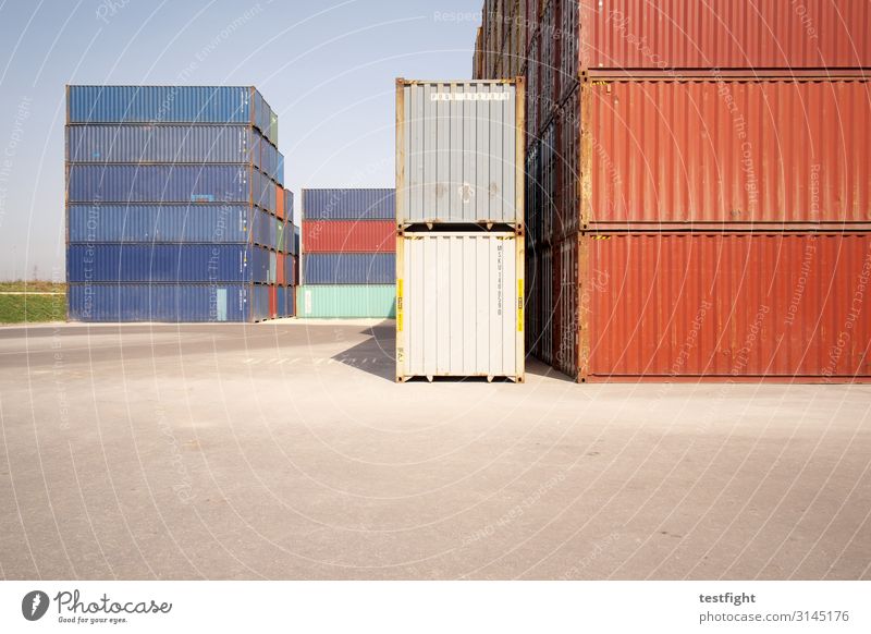 containerbahnhof Industrie Handel Güterverkehr & Logistik eckig Container stapeln Farbfoto Außenaufnahme Menschenleer Textfreiraum unten Licht Schatten