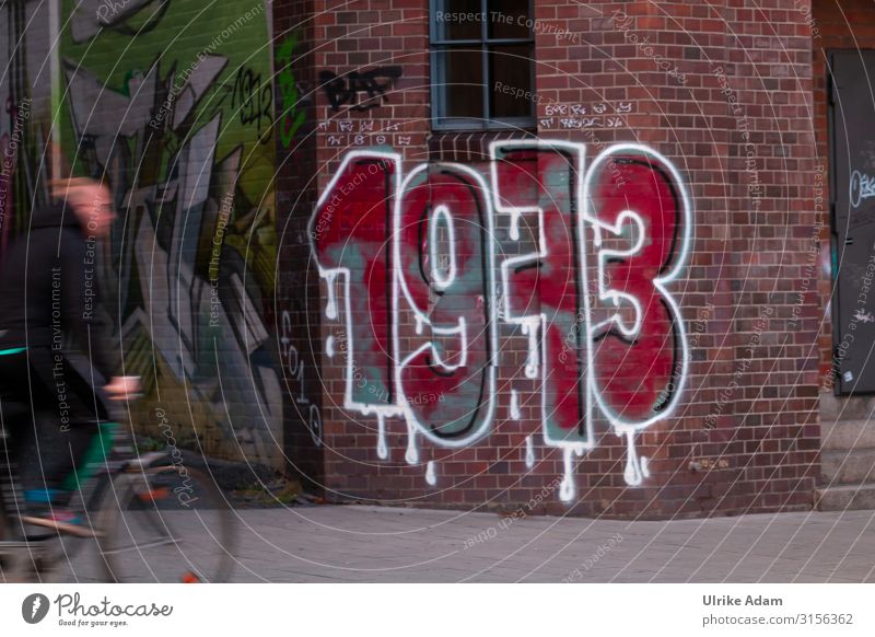1973 Graffiti Hamburg Stein Zeichen Ziffern & Zahlen Tropfen fahren außergewöhnlich trendy verrückt rot weiß Design Stadt Vergangenheit Backstein Mauer