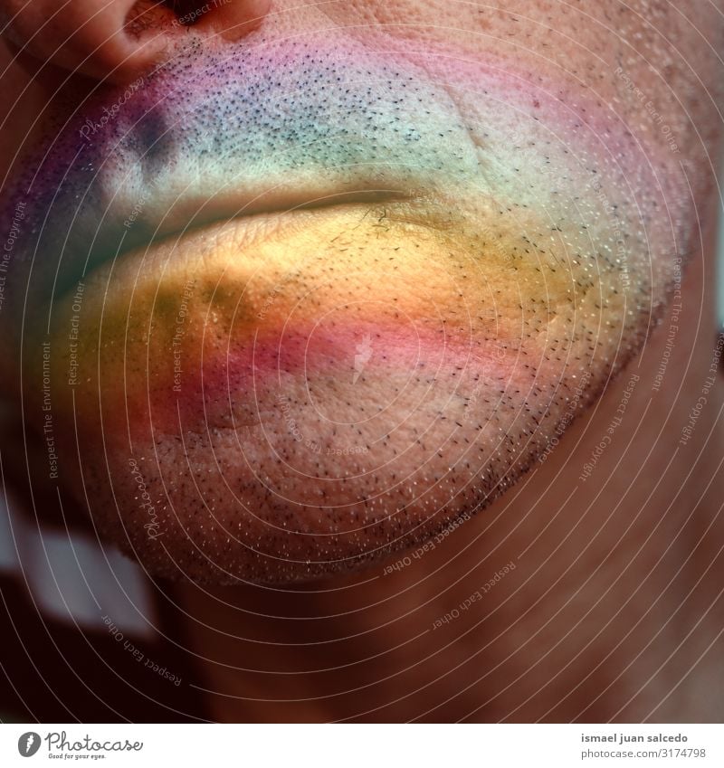 Gesicht mit einem Regenbogen auf den Lippen Mann Mensch Symbole & Metaphern Farbe mehrfarbig Regenbogenflagge Homosexualität Stolz Vielfalt Toleranz