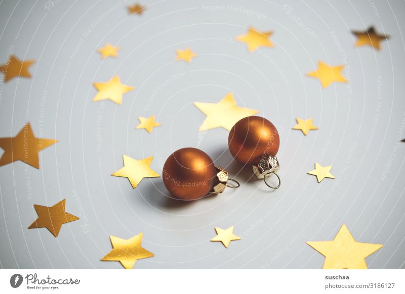 sterne und kugeln Stern (Symbol) Baumschmuck Christbaumkugel aufhängen Weihnachten & Advent verschönern gezackt Dekoration & Verzierung Hintergrund neutral gold