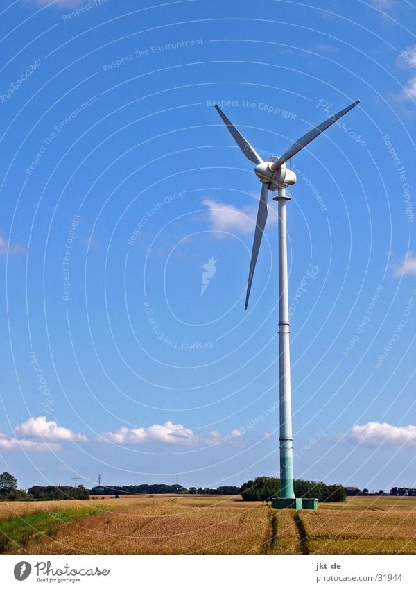 windrad im kornfeld 1 Sommer Kornfeld Elektrizität Mecklenburg-Vorpommern August Windkraftanlage Erneuerbare Energie Himmel blau