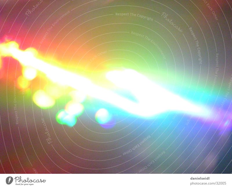 Energie mehrfarbig rot gelb weiß grau Blitze Langzeitbelichtung Compact Disc blau Energiewirtschaft