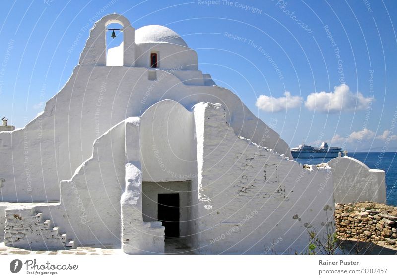 Weiße Kirche auf Mykonos Erholung ruhig Schönes Wetter Küste Meer Mykonos-Stadt Griechenland Passagierschiff Kreuzfahrtschiff exotisch blau weiß Vorsicht