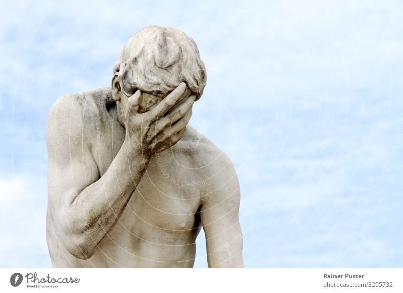 Facepalm - Statue mit Hand vor dem Gesicht Skulptur Traurigkeit weinen blau grau Trauer Liebeskummer Enttäuschung Scham Reue Angst Entsetzen Stress Verzweiflung