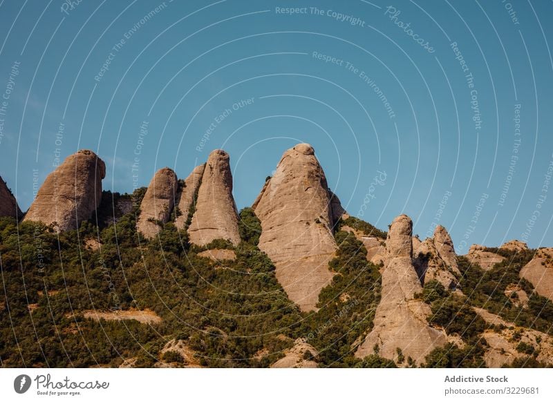 Aussichten auf den Berg von Montserrat natürliches Licht Panorama Berge Sonnenuntergangslandschaft katalonien spanien Aufstieg Klettern Wahrzeichen Tourismus