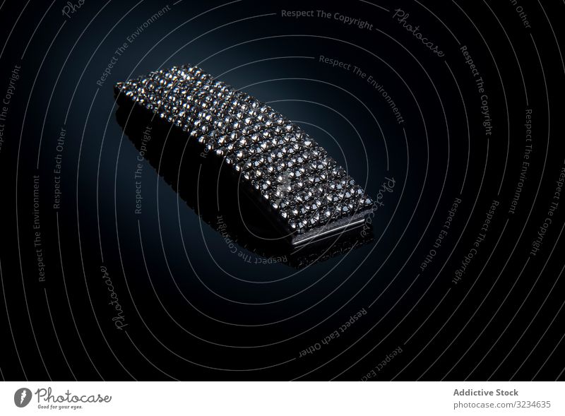 Brillantes Haarspangenzubehör mit Edelsteinen Accessoire brilliant Juwel Glanz Reichtum Mode Stein sinnlich Probe Diamant Schönheit Schmuck Glitter metallisch