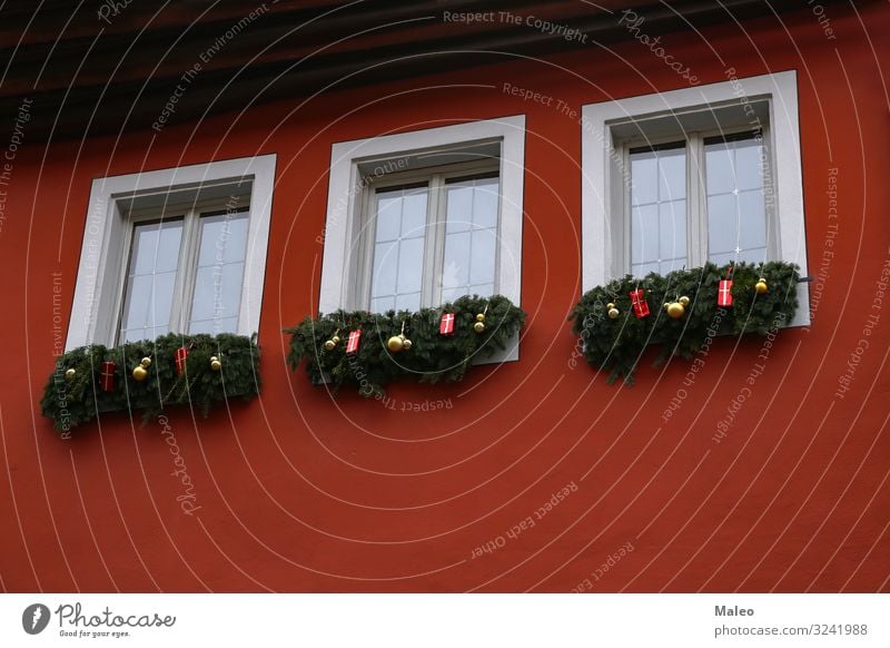 Weihnachts Dekoration auf den Fenstern Weihnachten & Advent Dekoration & Verzierung Feste & Feiern Tanne Baum Haus Fichte Winter Zweig Spielzeug neu Jahr