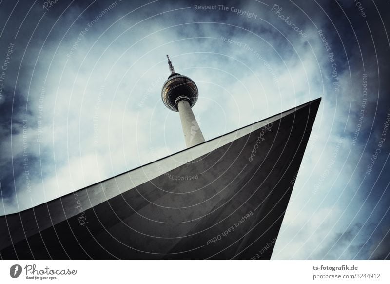 Berliner Fernsehturm will vom 50 m Brett springen Technik & Technologie Unterhaltungselektronik Telekommunikation Berlin-Mitte Alexanderplatz Deutschland DDR