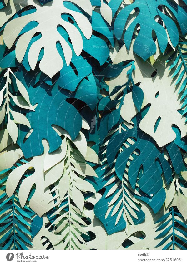 Wildwuchs Stil Kunst Kunstwerk Sammlung Papier ausgeschnitten Blatt Blätterdach Sammelsurium viele verrückt wild blau türkis weiß Nachbildung durcheinander