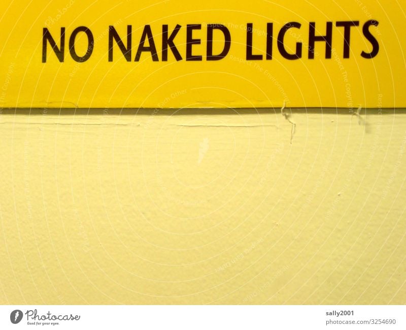 kein FKK-Bereich für Lichter... Schriftzeichen Schilder & Markierungen Hinweisschild Warnschild nackt gelb achtsam gewissenhaft vernünftig diszipliniert