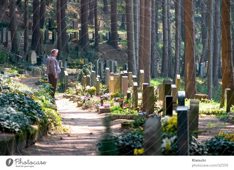 Trauer Friedhof Grabstein Mann Tod