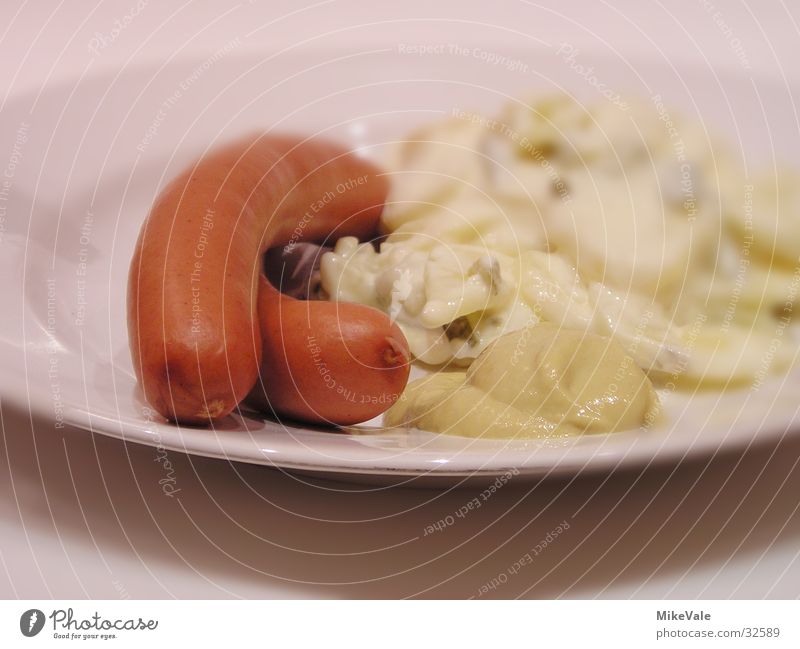 Wurst Wurstwaren Ernährung Salat Kartoffeln einfach deftig Deutschland