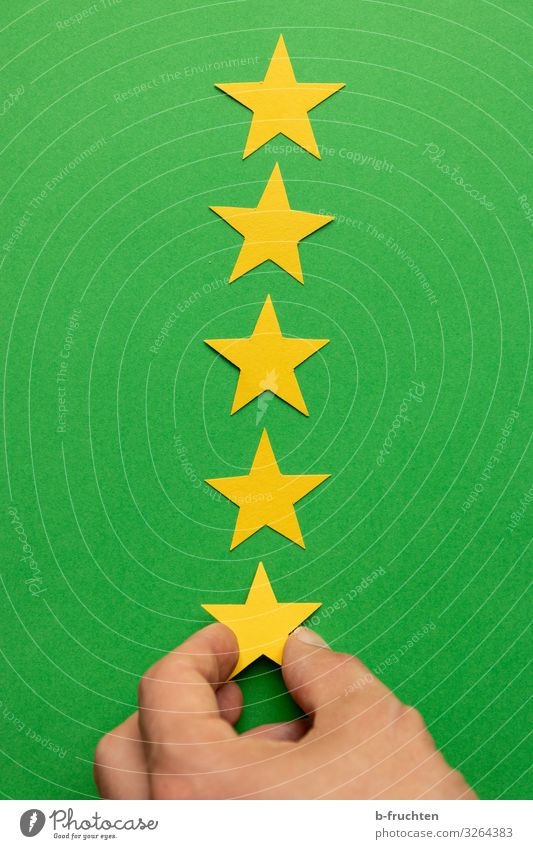 Five Stars Arbeitsplatz Wirtschaft Werbebranche Börse Business Finger Zeichen wählen festhalten gelb grün bewerten Beschluss u. Urteil Stern (Symbol) Kategorie