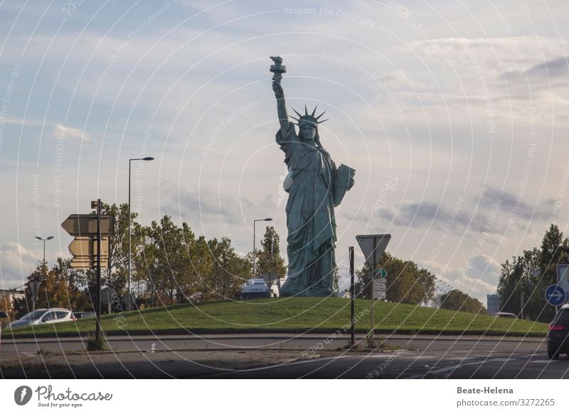 Zum Staunen 1: Freiheitstatue in Frankreich Freiheitsstatue Colmar Geburtsort Erfinder Künstler Wahrzeichen Ferien & Urlaub & Reisen Denkmal Außenaufnahme