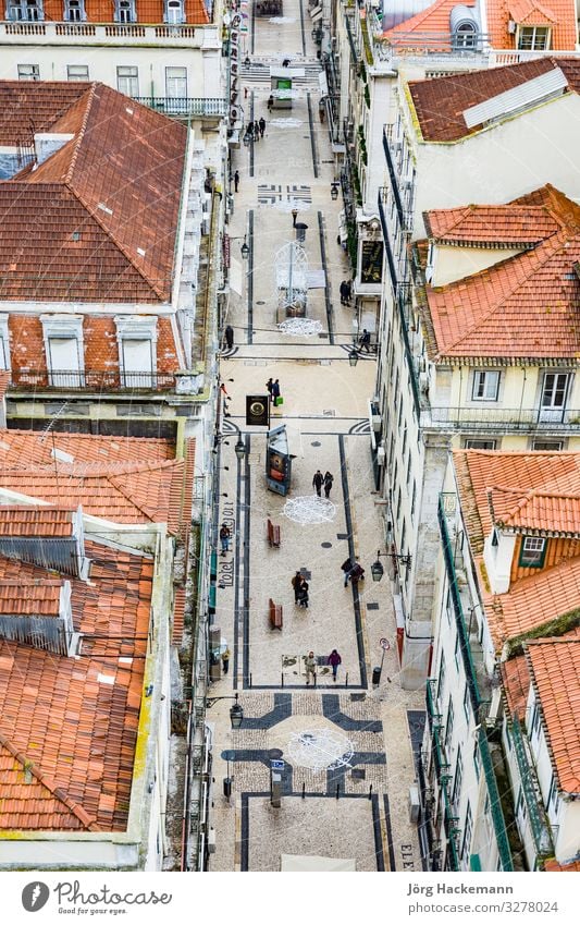 view from the Elevador de Santa Justa to the old part of Lisbon Lissabon Portugal Europa historisch Alfama aerial Großstadt cobble stone historic old town
