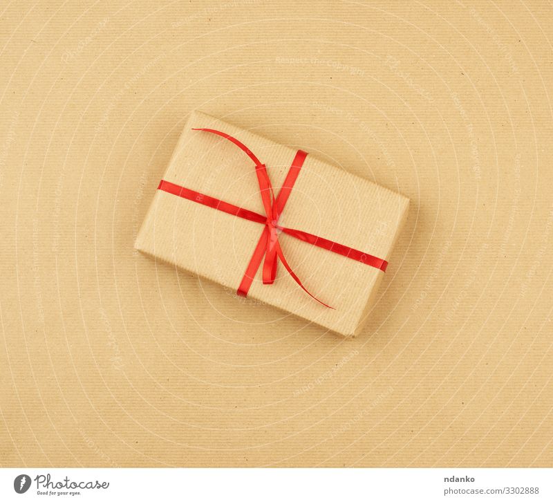 Geschenk verpackt in braunem Kraftpapier Design Handarbeit Dekoration & Verzierung Feste & Feiern Valentinstag Muttertag Weihnachten & Advent
