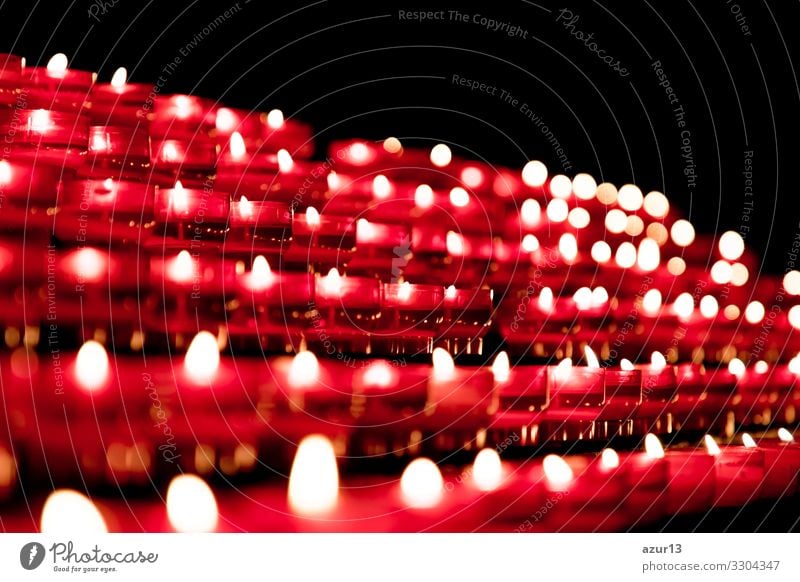 Group of red candles in church for faith resurrection prayer Kerze Liebe Kraft Frieden Glaube Religion & Glaube Tod Trauer hope sacrifice silence grief soul