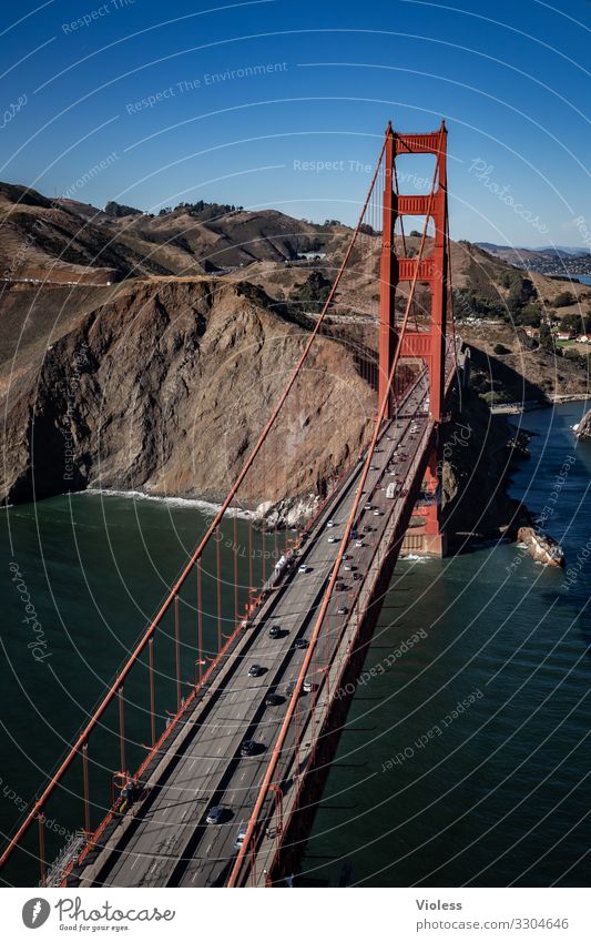 Golden Gate Brücke Wahrzeichen Verkehr rot Farbe Golden Gate Bridge San Francisco Kalifornien USA Hängebrücke Luftaufnahme