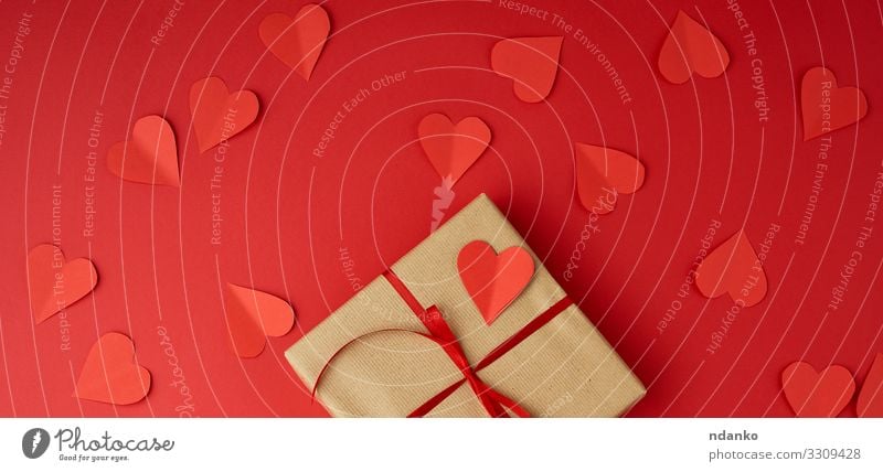 quadratische Schachtel in braunes Kraftpapier gewickelt kaufen Design Dekoration & Verzierung Tisch Feste & Feiern Valentinstag Hochzeit Geburtstag Handwerk