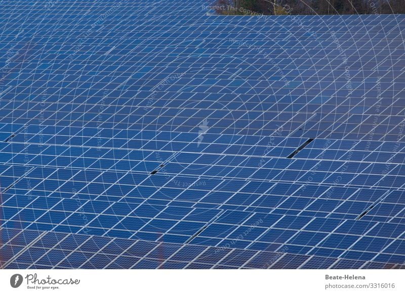 Total blau 8 Photovoltaik Erneuerbare Energie Solarzellen Energiewirtschaft Sonnenlicht nachhaltig Solaranlage Klimaschutz