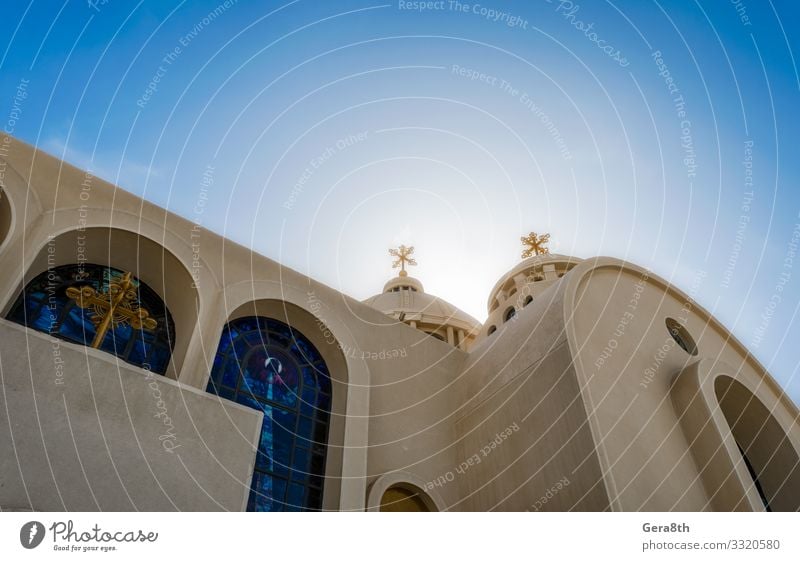 Kuppeln und Kreuze einer christlichen Kirche in Ägypten Ferien & Urlaub & Reisen Tourismus Abenteuer Sommer Haus Himmel Klima Wärme Architektur heiß blau