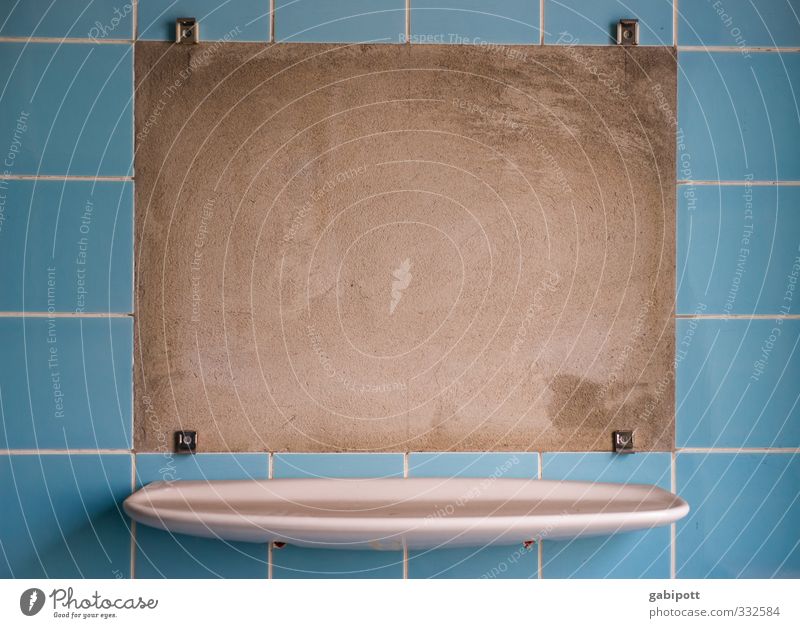 555 | Einfach Wunschbild einkleben und fertig Haus Bad Badezimmerspiegel Badezimmerarmatur Fliesen u. Kacheln blau Textfreiraum kaputt leer Spiegelbild kariert