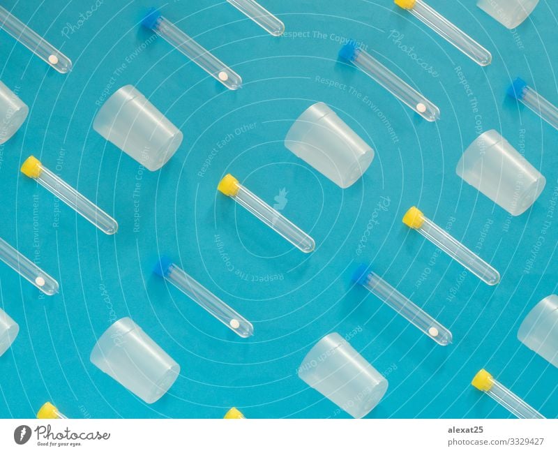 Analyseröhrchenmuster auf blauem Hintergrund Flasche Gesundheitswesen Krankheit Medikament Wissenschaften Labor Prüfung & Examen Container Tube Kunststoff