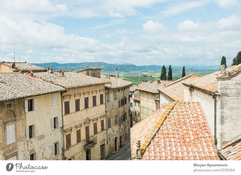 Stadtbild von San Quirico d'Orcia in der Toskana Ferien & Urlaub & Reisen Tourismus Ausflug Sightseeing Städtereise Landschaft Italien Europa Dorf Altstadt