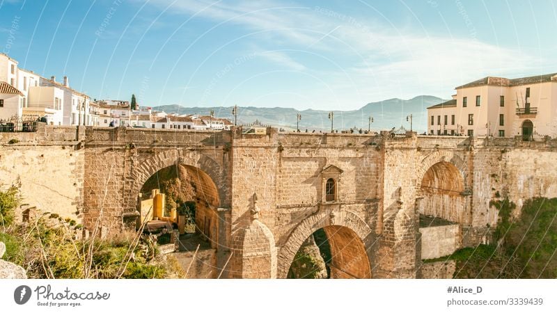 Ronda El Puente Nuevo Andalusien Spanien Ferien & Urlaub & Reisen Tourismus Sightseeing Städtereise Mensch Menschengruppe Schönes Wetter Schlucht Europa Stadt